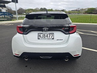 2021 Toyota Yaris - Thumbnail