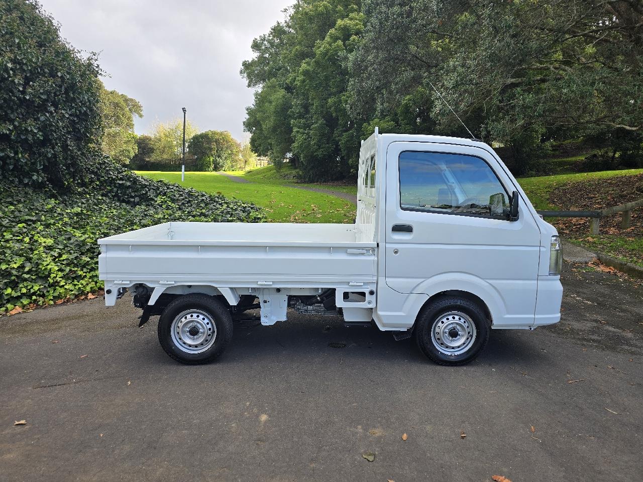 2023 Suzuki Carry