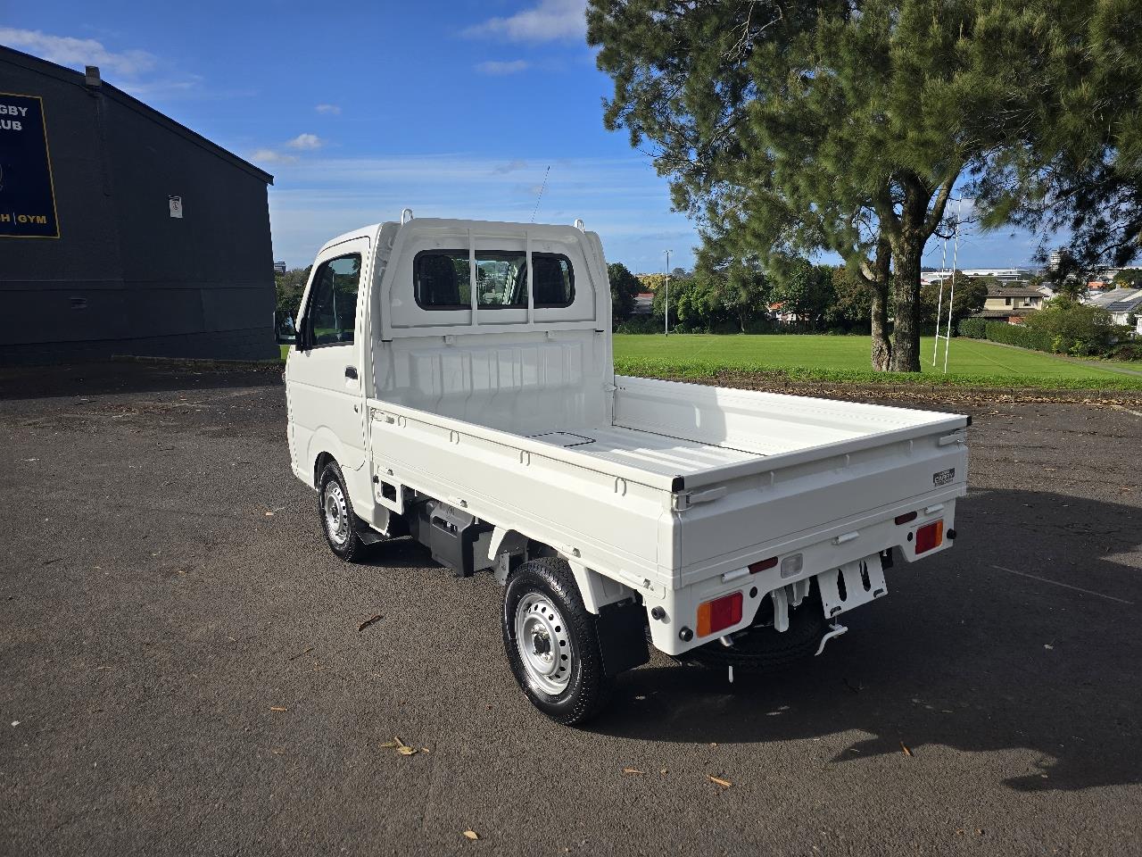 2023 Suzuki Carry