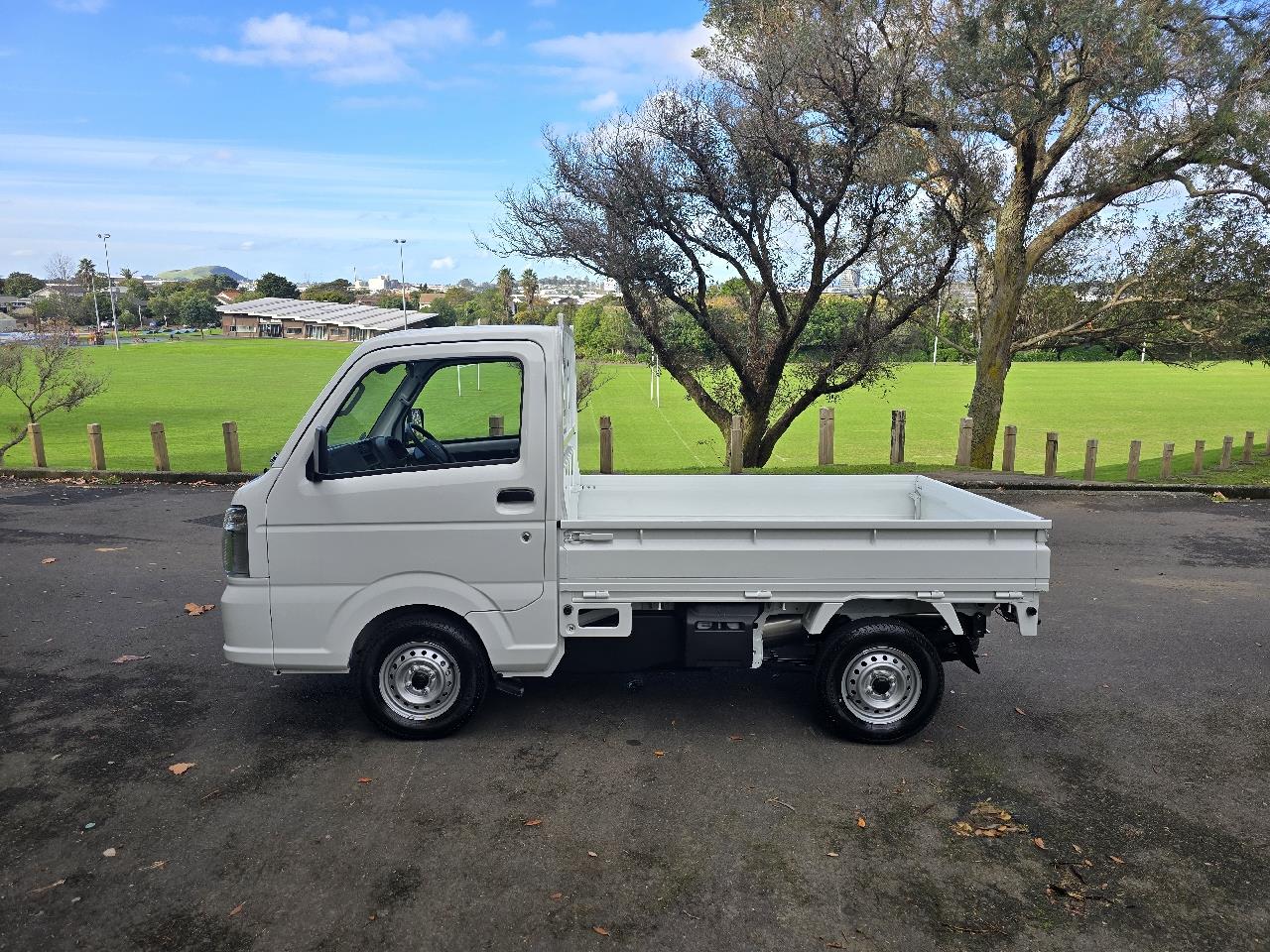 2023 Suzuki Carry